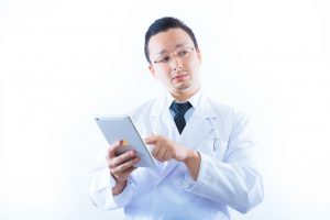 看護師や医療事務の面接で病気についての質問は合法？