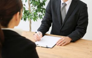 医療事務の職場環境を探る逆質問！退職理由で働きやすさが見えてくる